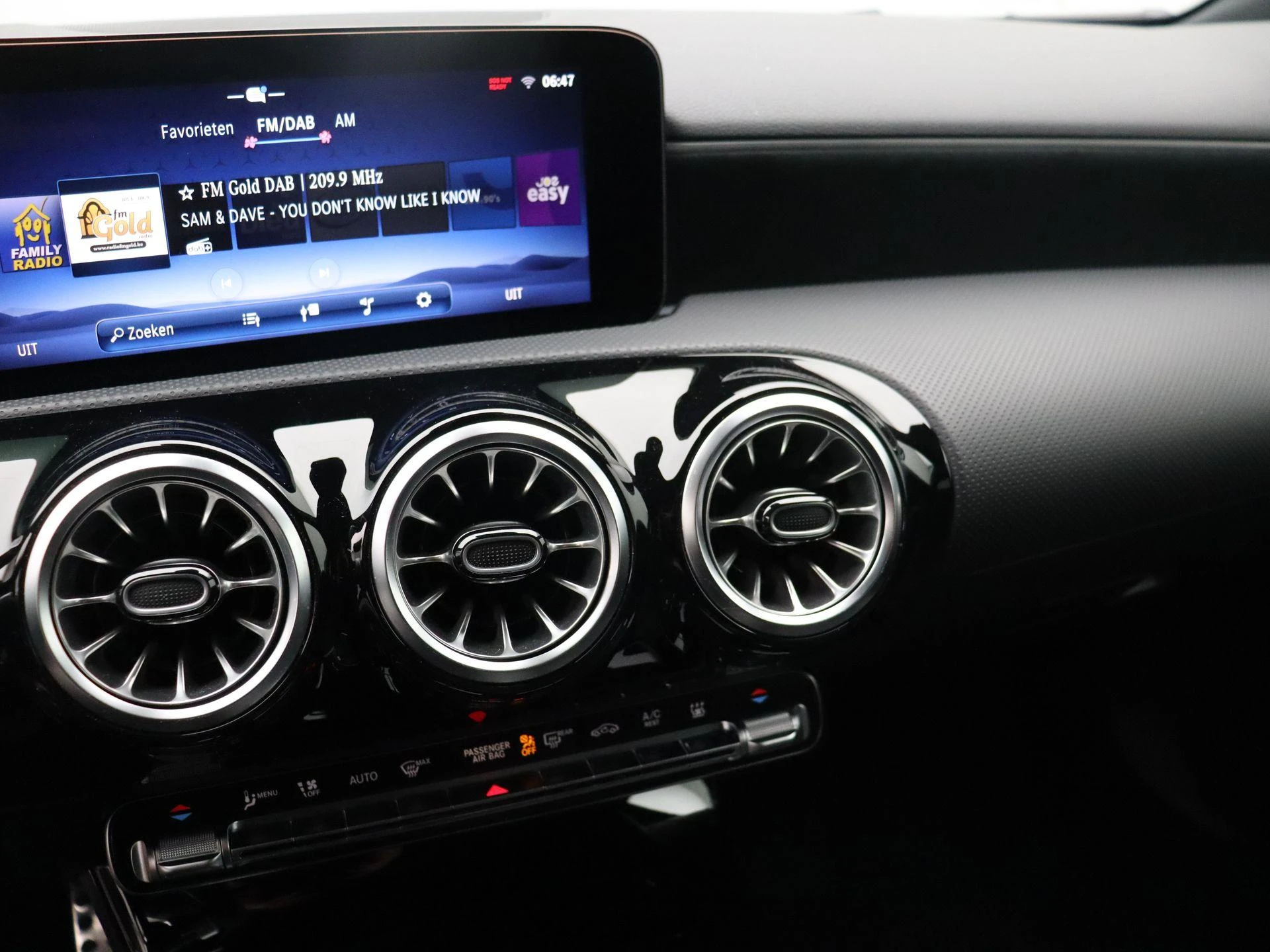 Mercedes-Benz-Classe A-image-12