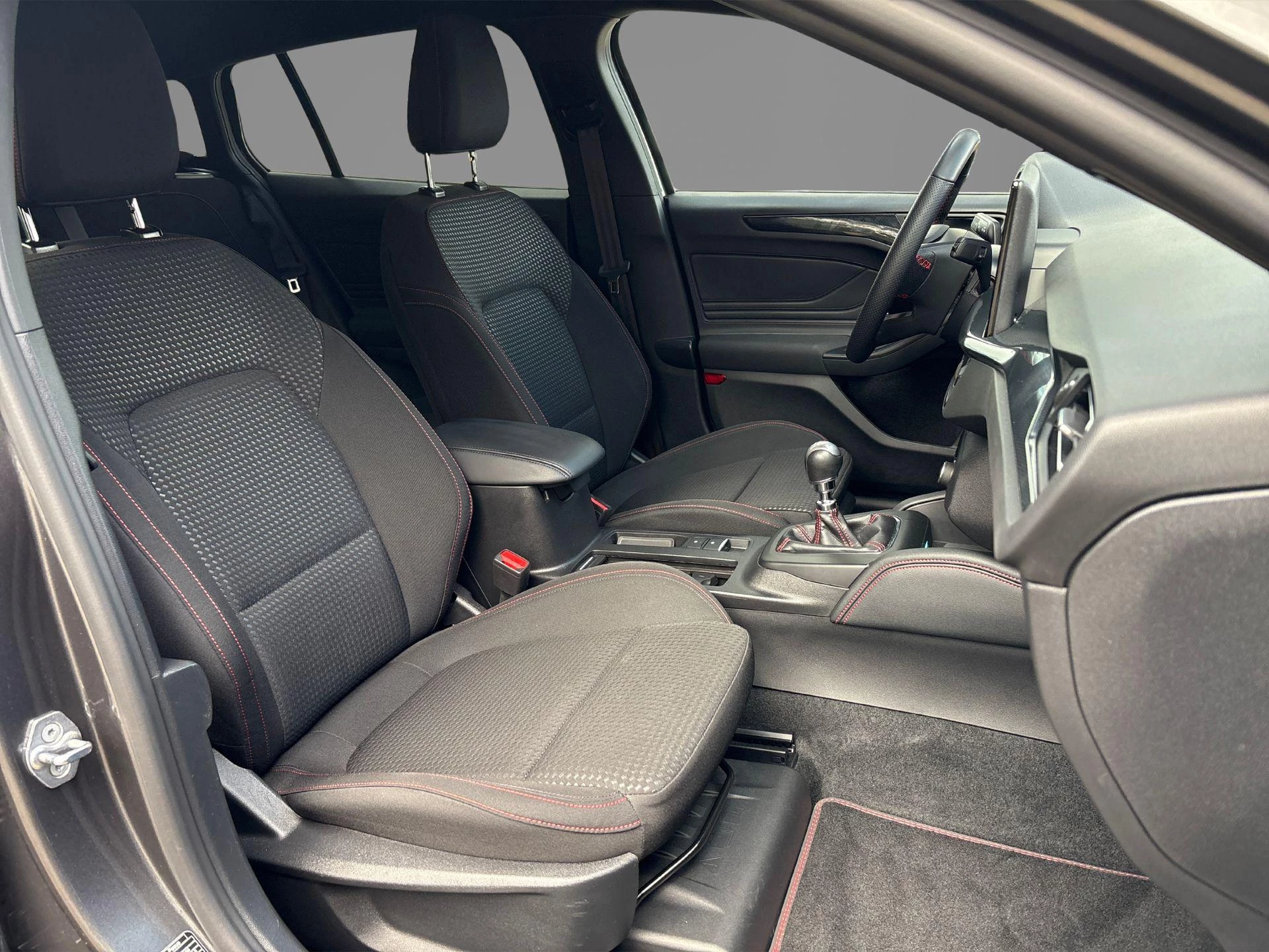 Ford Focus Wagon 1.0 EcoBoost Hybrid ST Line X