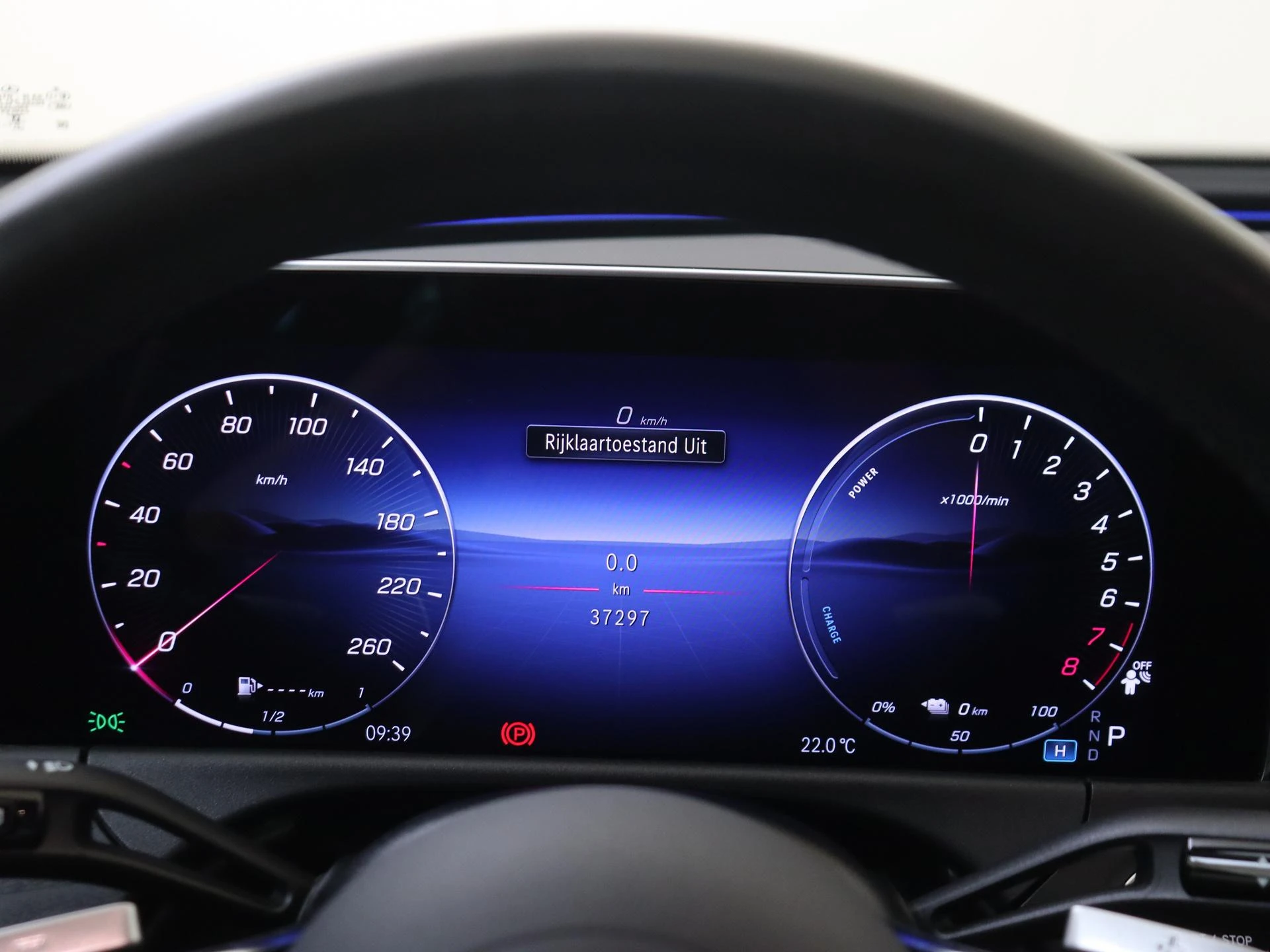 Mercedes-Benz-E-Klasse-image-10