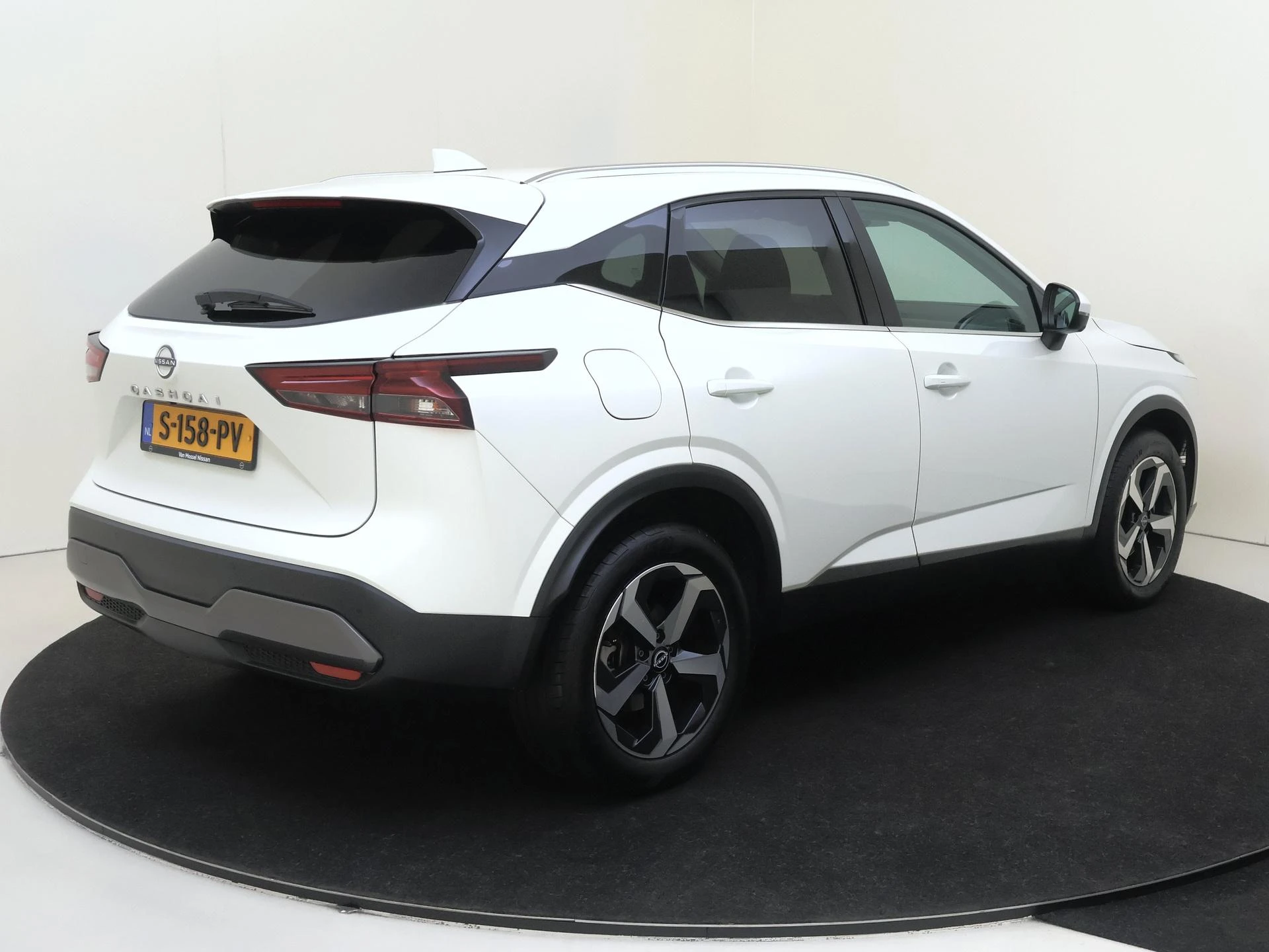 Nissan QASHQAI 1.3 MHEV Xtronic N-Connecta