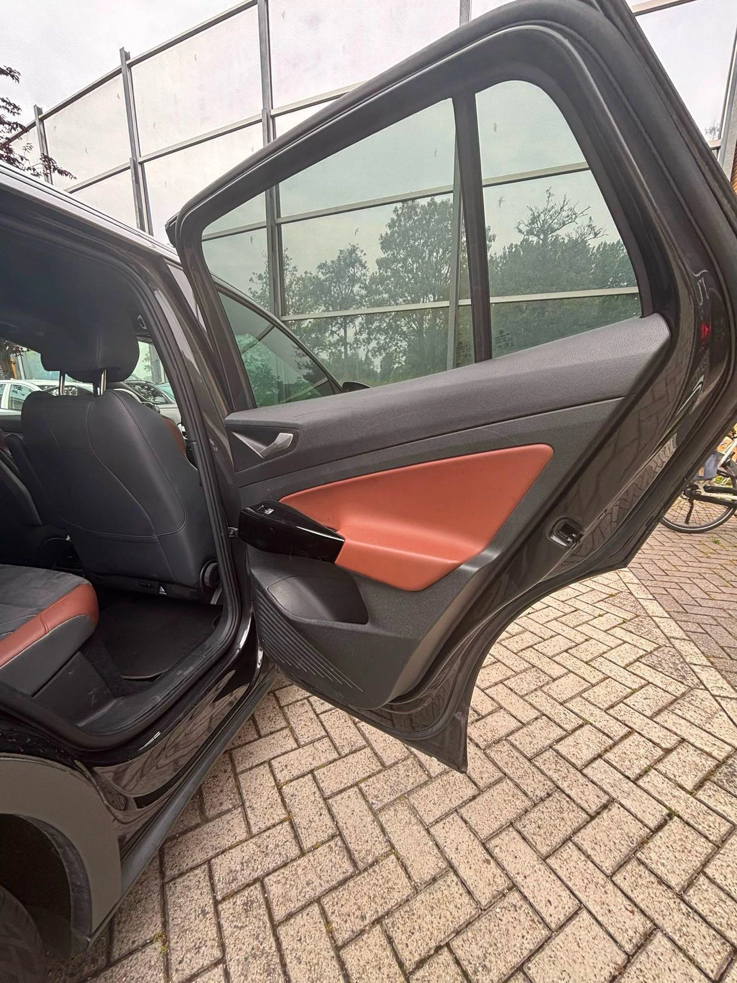 Volkswagen-ID.4-image-24