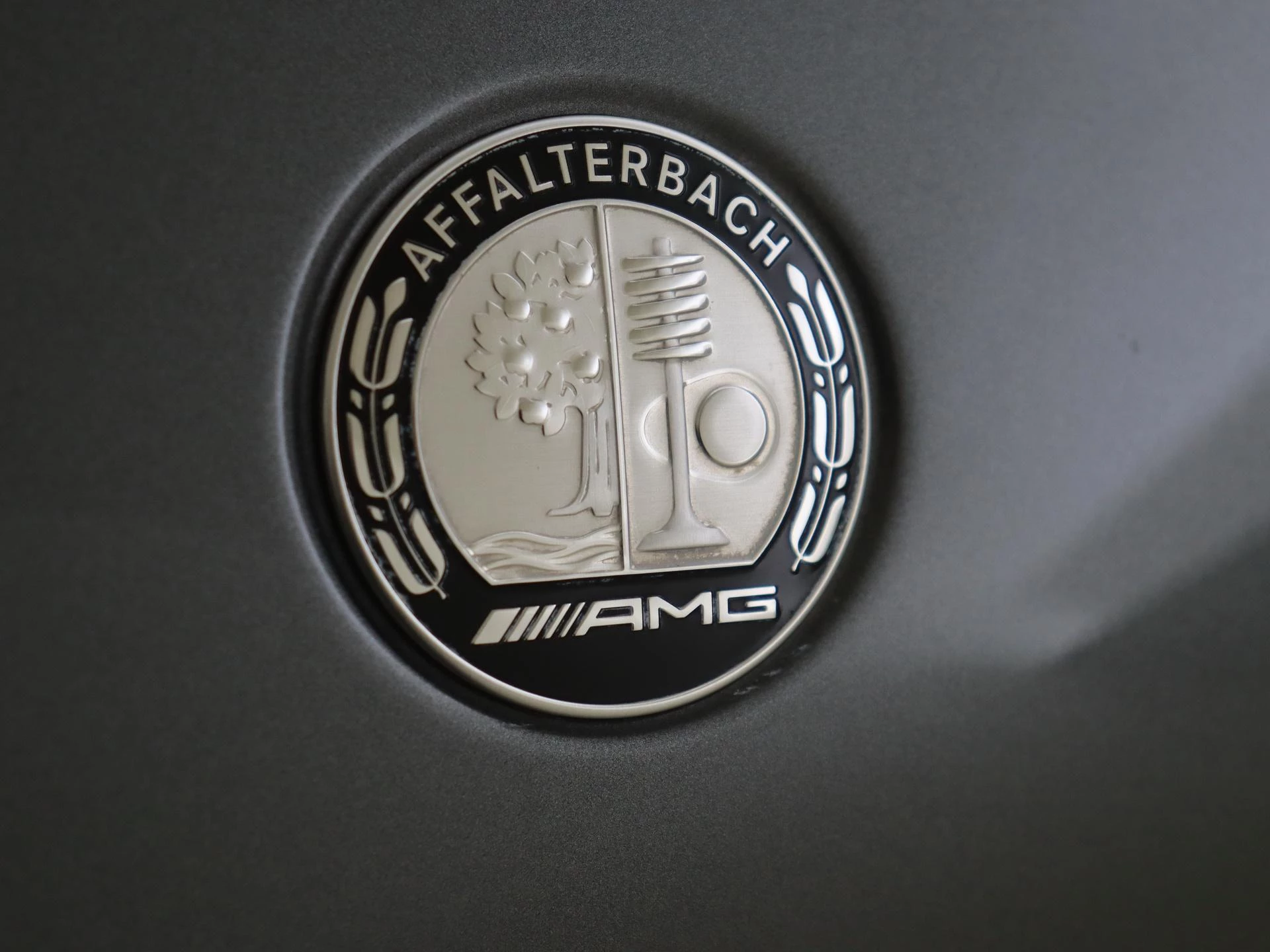Mercedes-Benz-GLE-image-40