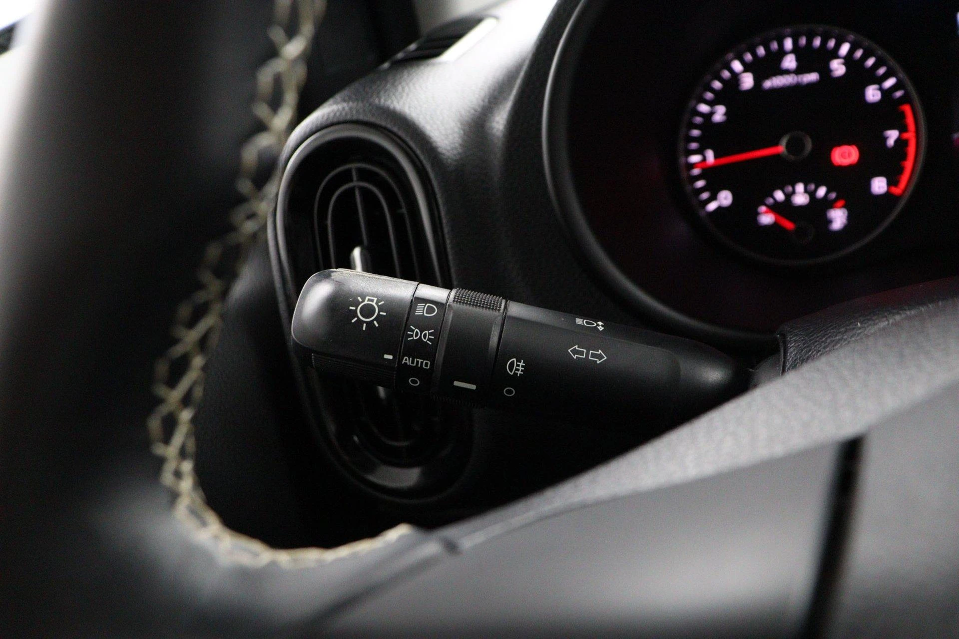 Kia Picanto 1.0 DPi DynamicLine Automat |