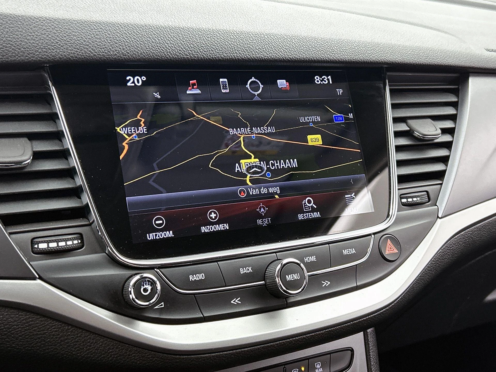 Opel-Astra-image-24