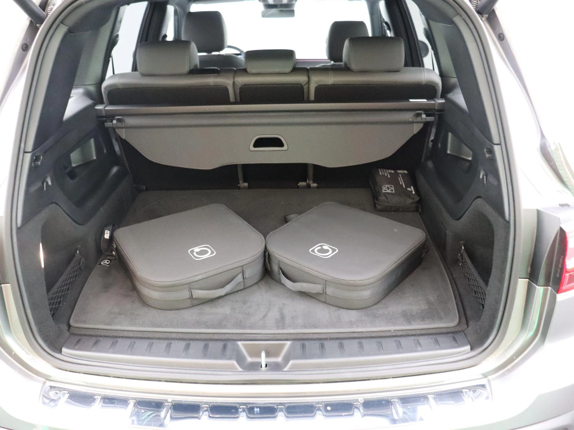 Mercedes-Benz-EQB-image-17