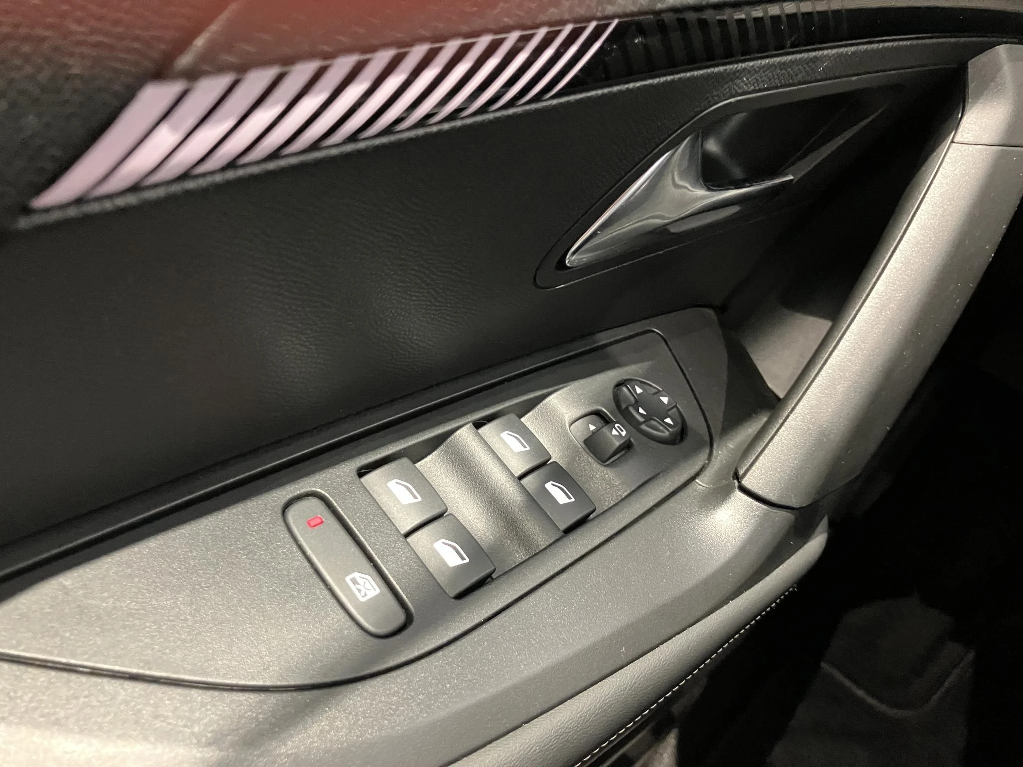 Peugeot-2008-image-19