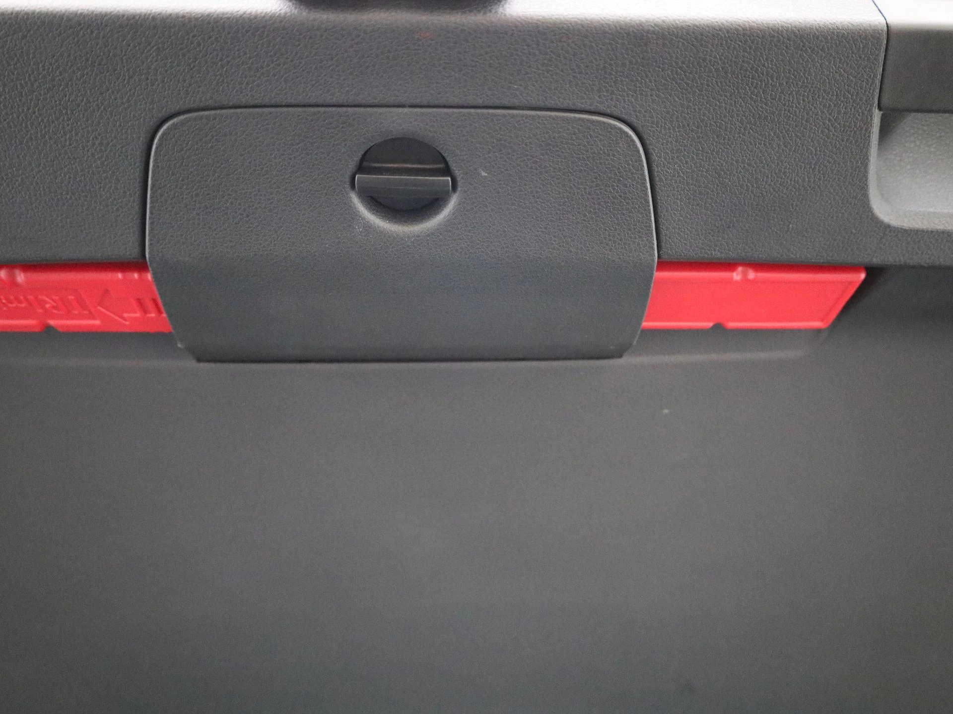Volkswagen-Passat-image-11