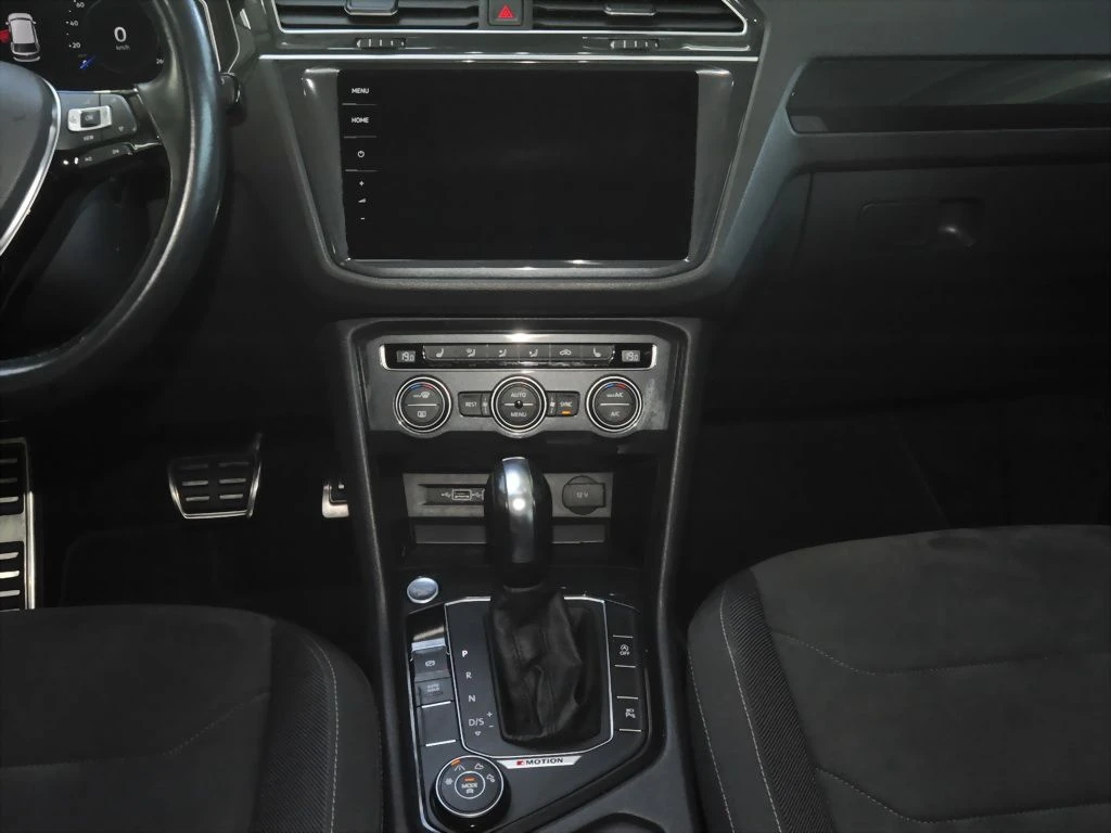 Volkswagen-Tiguan-image-6