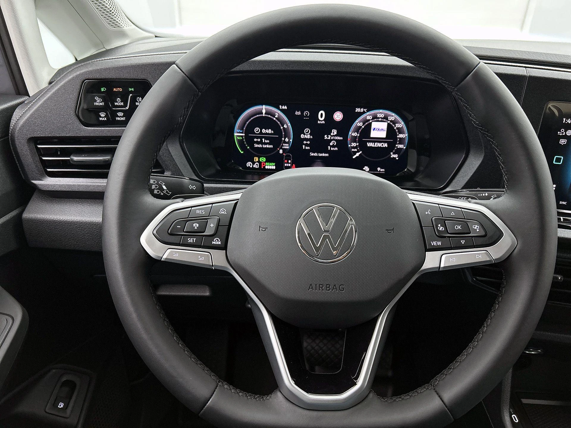 Volkswagen-Caddy-image-34