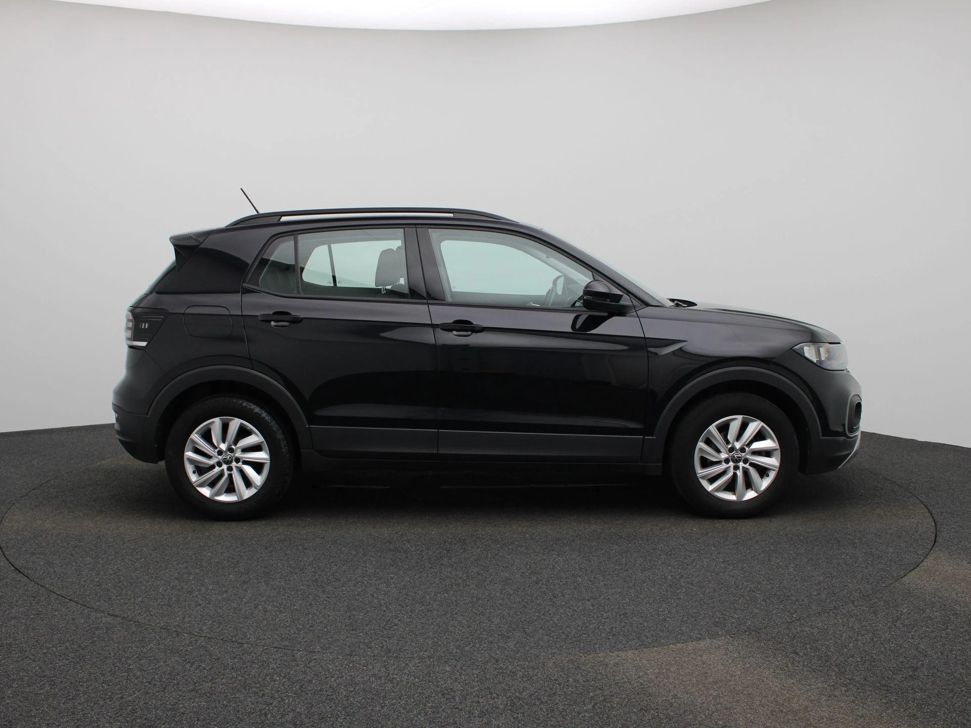 Volkswagen-T-Cross-image-5