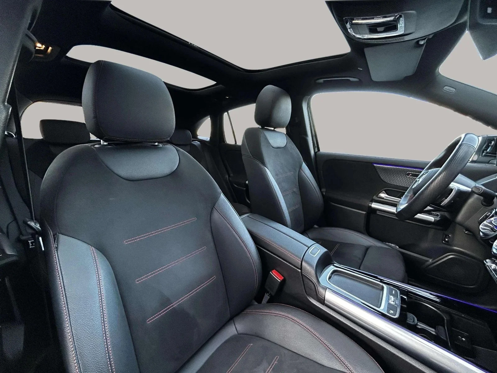 Mercedes-Benz-EQA-image-12