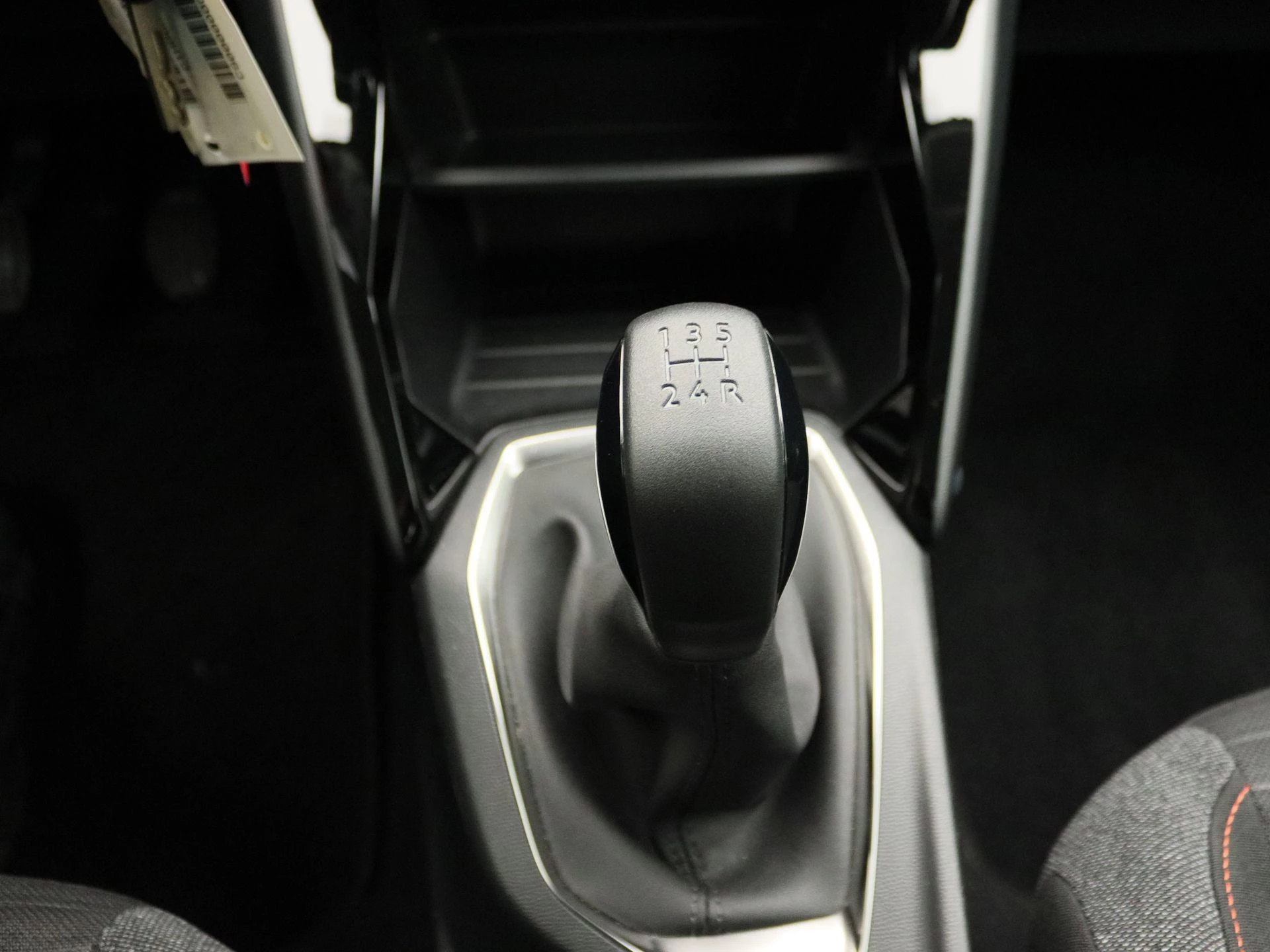 Peugeot-208-image-15