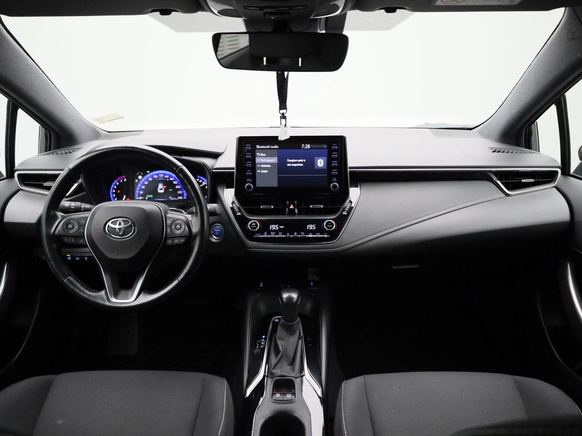 Toyota-Corolla Touring Sports-image-34