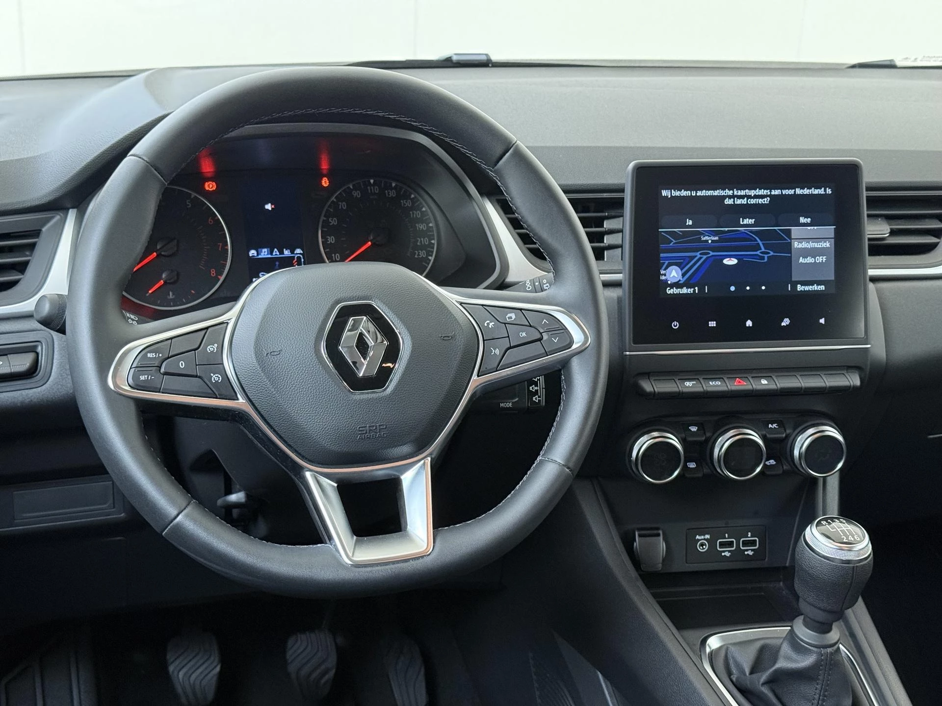 Renault-Captur-image-10