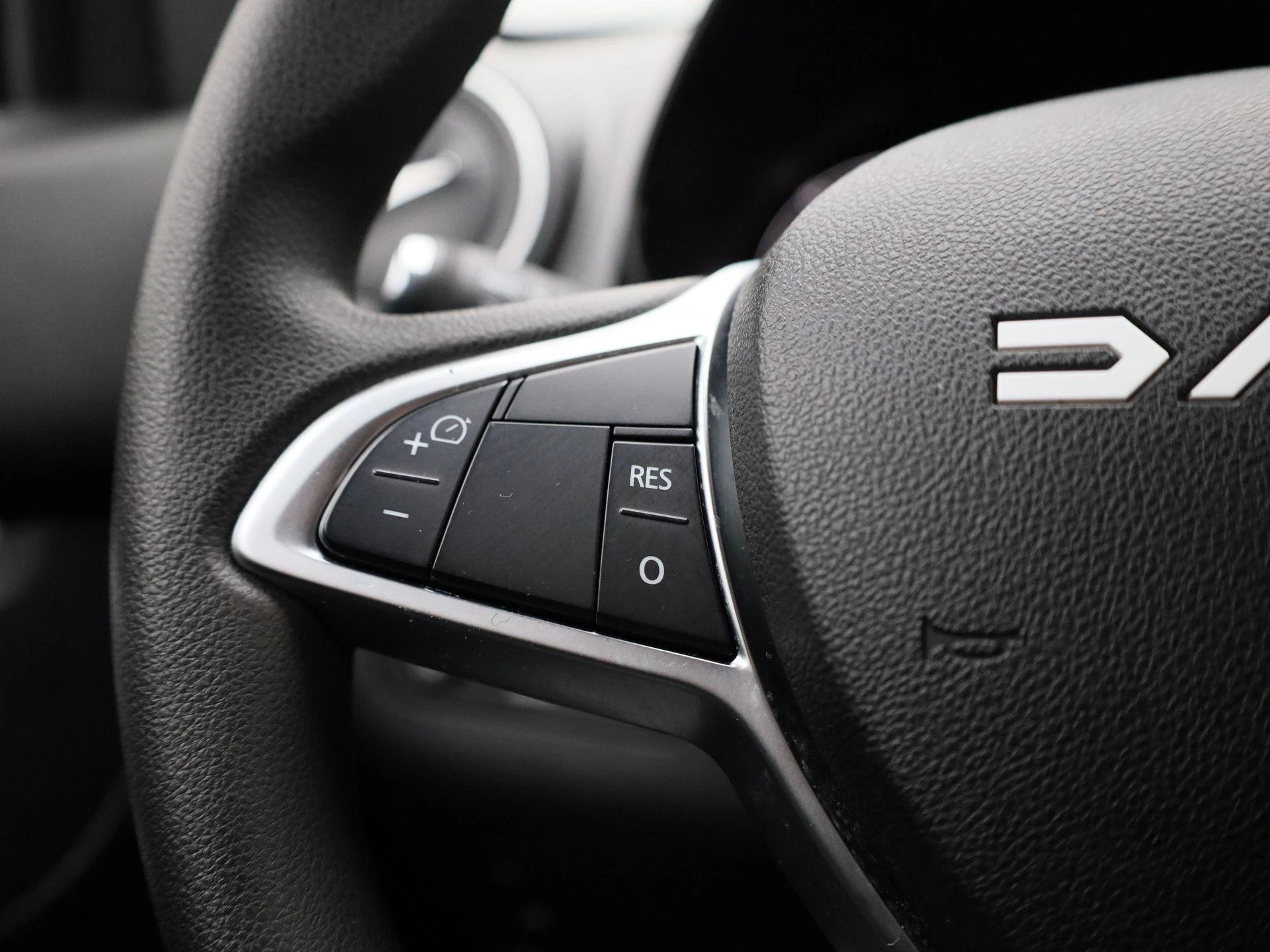 Dacia-Spring-image-16