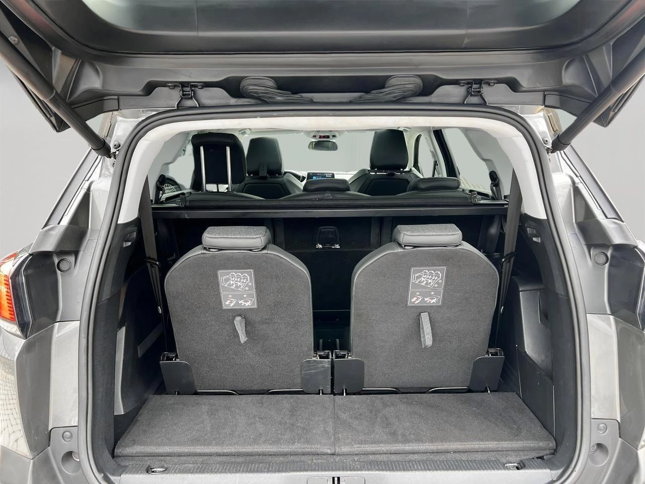 Peugeot-5008-image-6