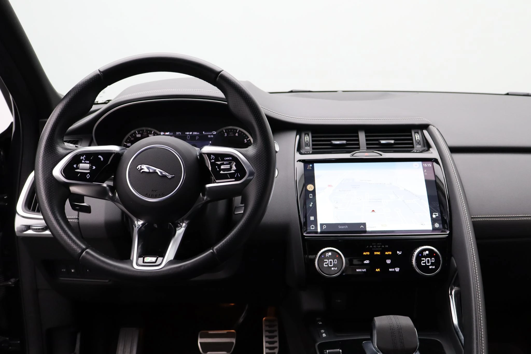 Jaguar-E-PACE-image-7