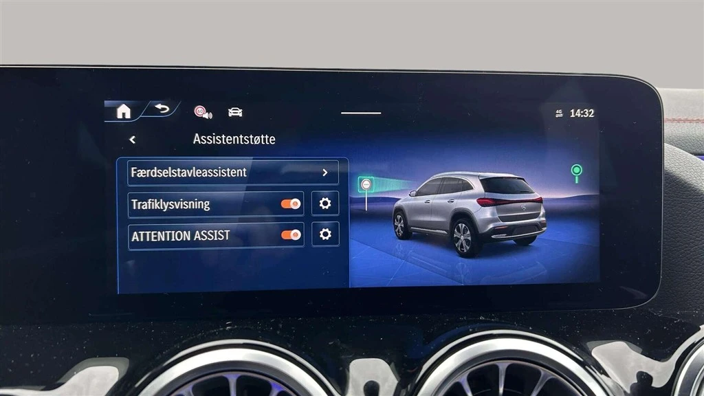 Mercedes-Benz-EQA-image-21