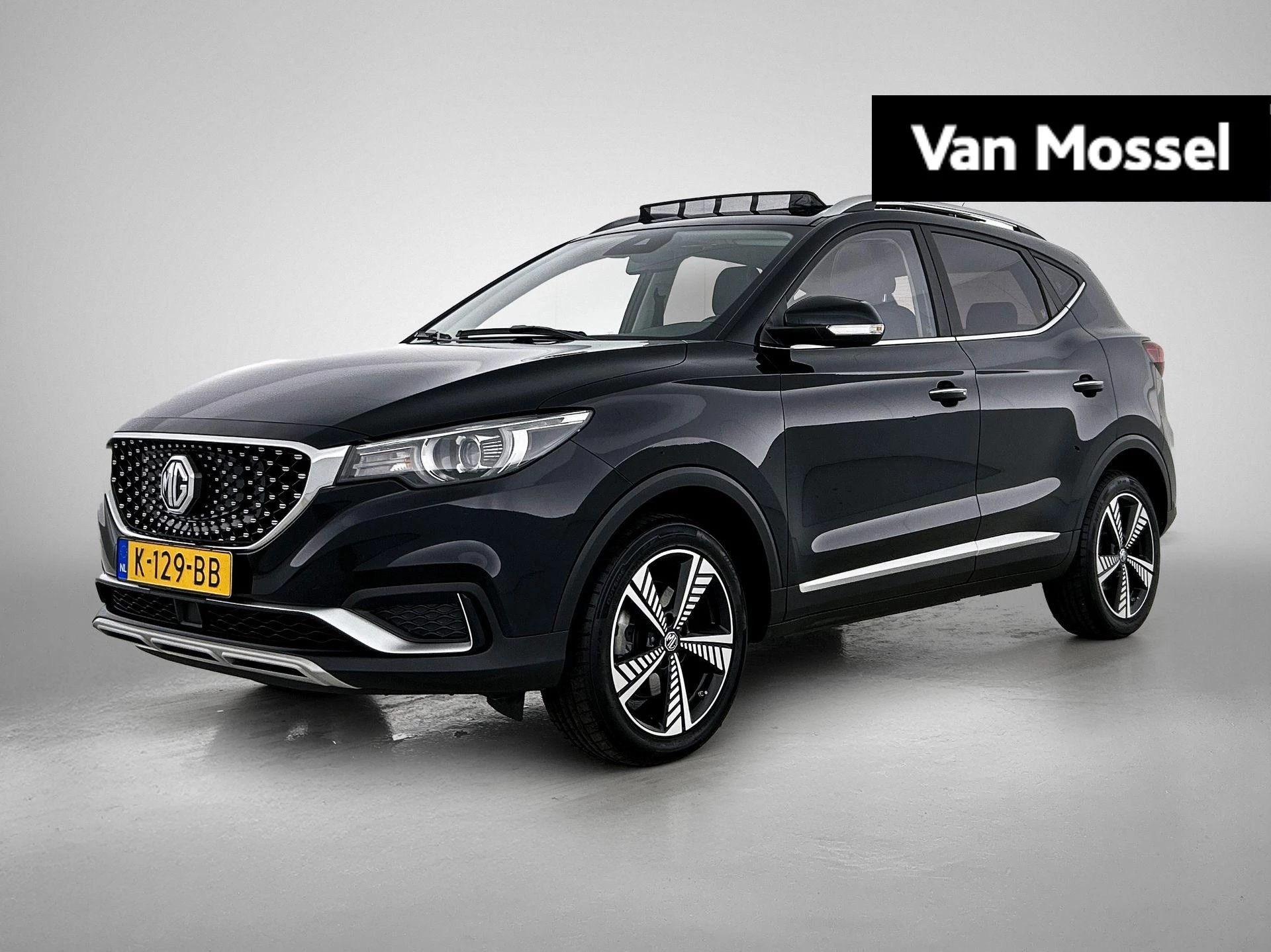 MG-ZS EV-image-0