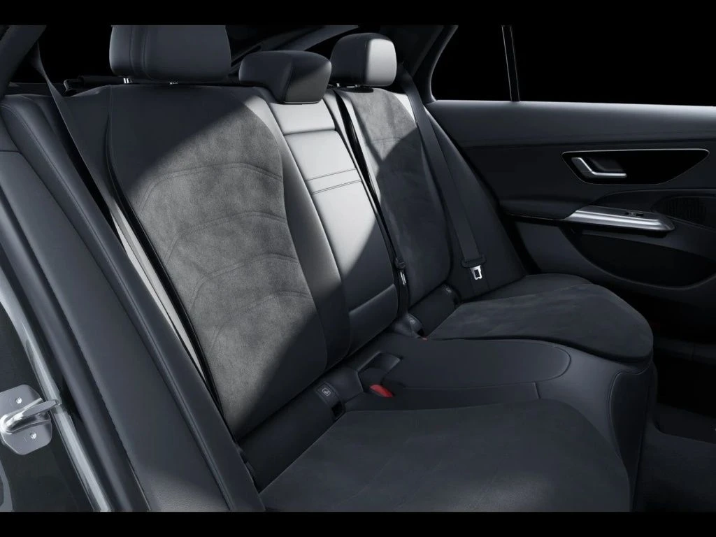 Mercedes-Benz-E-Klasse 220 d-image-10