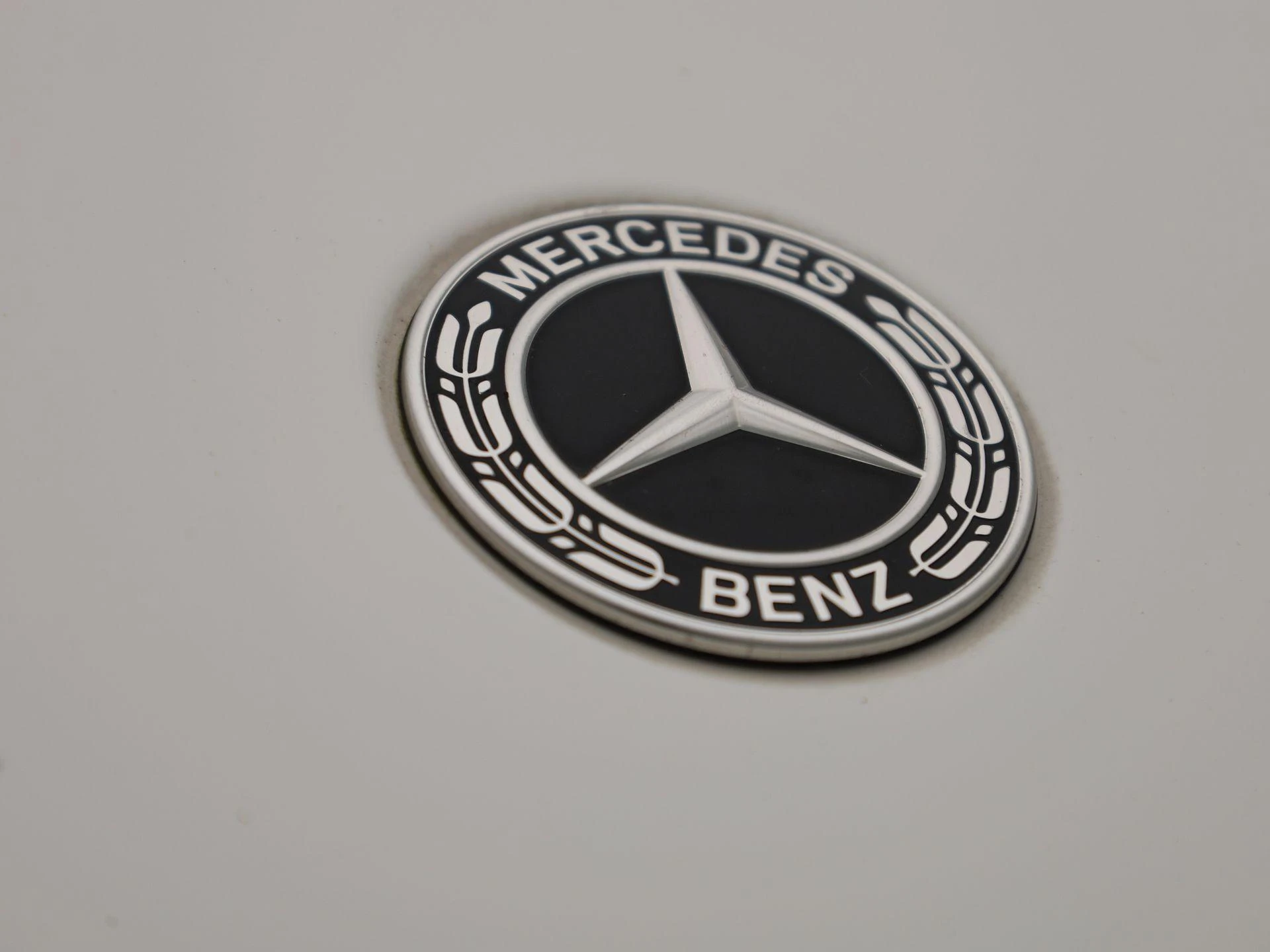 Mercedes-Benz-GLA-image-41