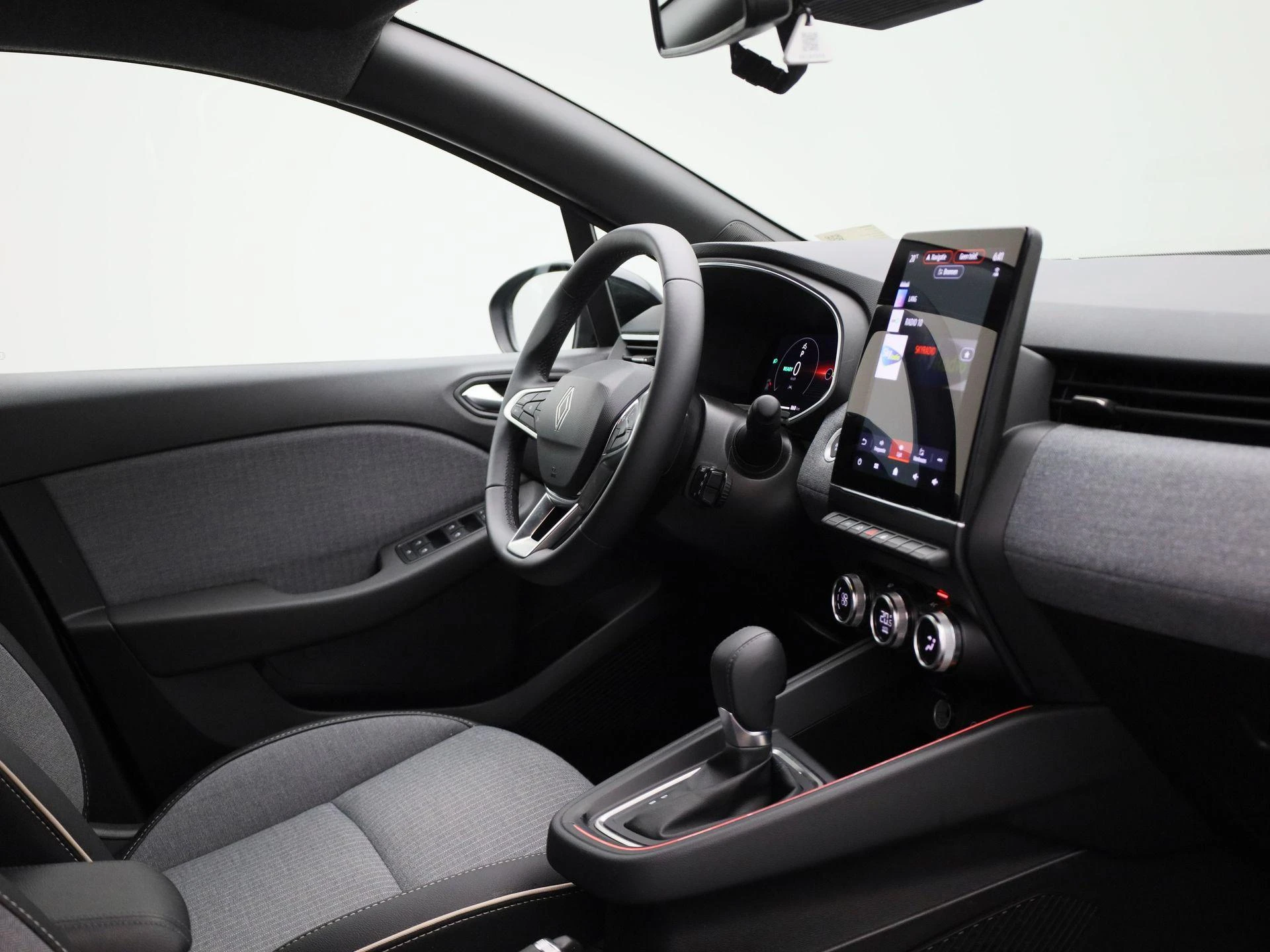 Renault-Clio-image-30