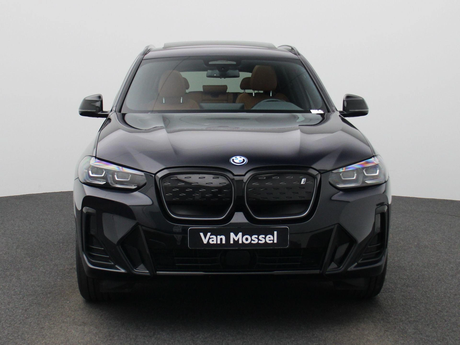 BMW-iX3-image-2