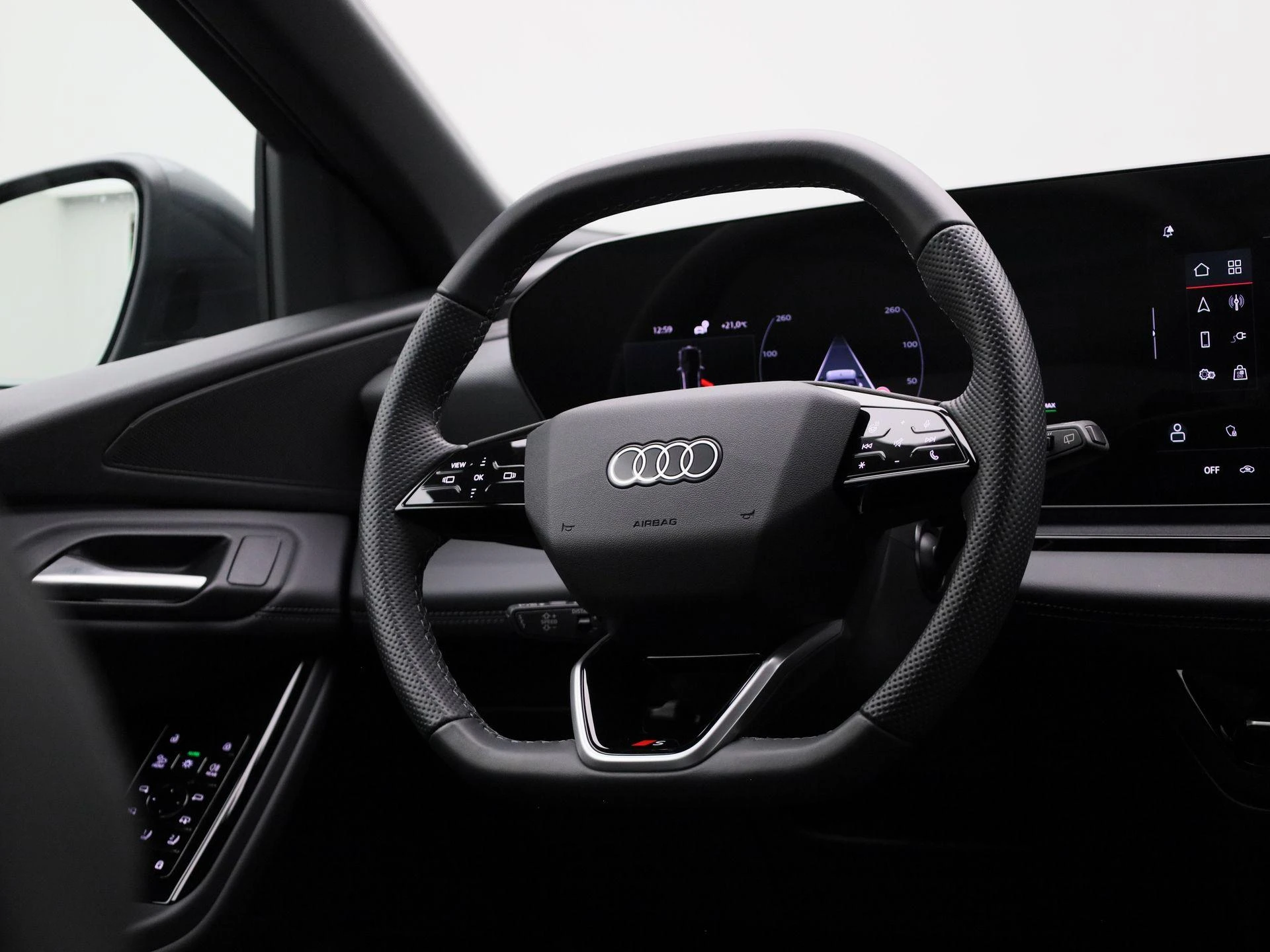Audi-Q6 e-tron-image-43