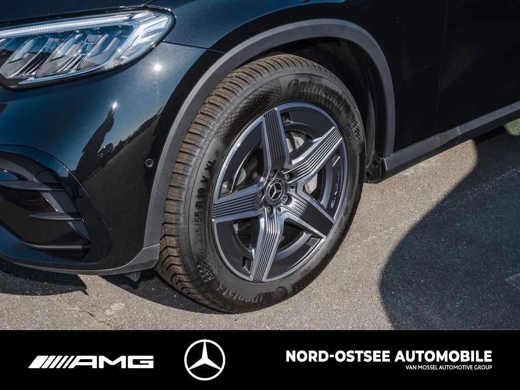 Mercedes-Benz GLC 300 d 4M AMG AHK DISTRONIC MBUX SHZ KEYLESS AMG LineX254 GLC 300 d 4M AMG AHK DISTRONIC MBUX SHZ KEYLESS AMG Line