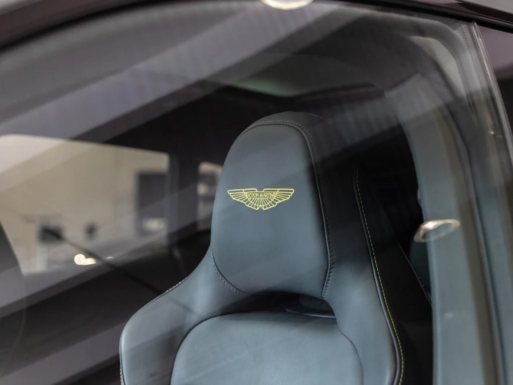 Aston Martin DBX 707 Aston Martin Hamburg