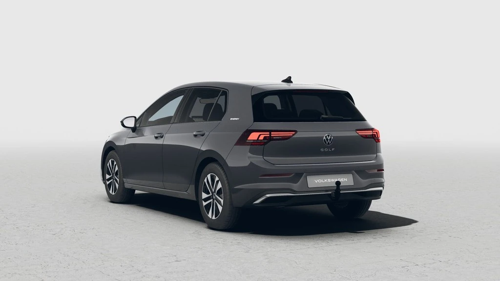 Volkswagen-Golf-image-2