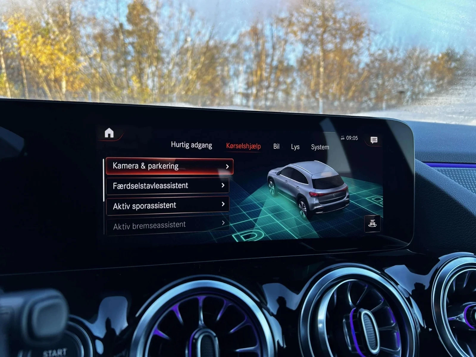 Mercedes-Benz-EQA-image-18