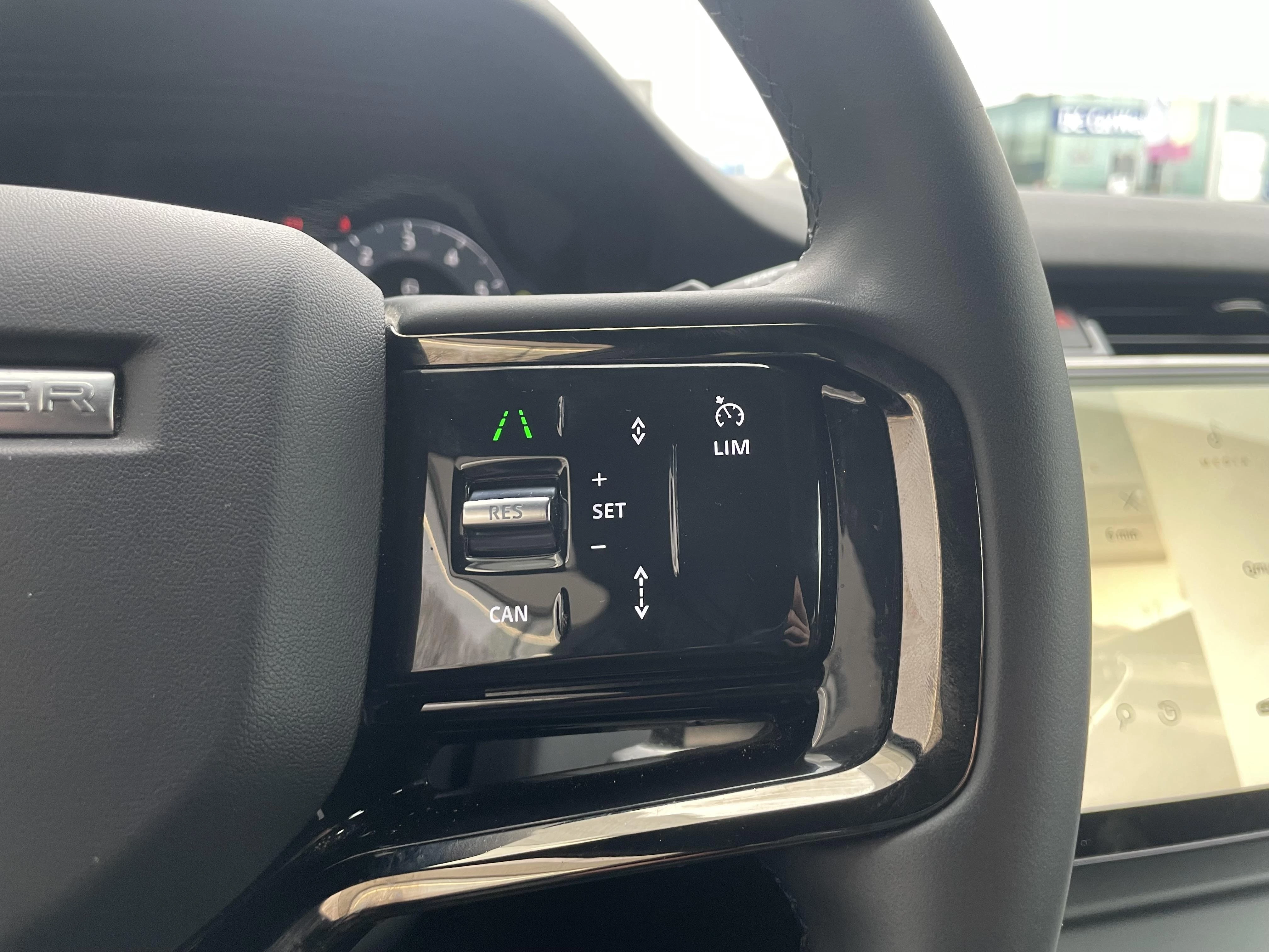 Land Rover Range Rover Evoque P300e S AWD Auto