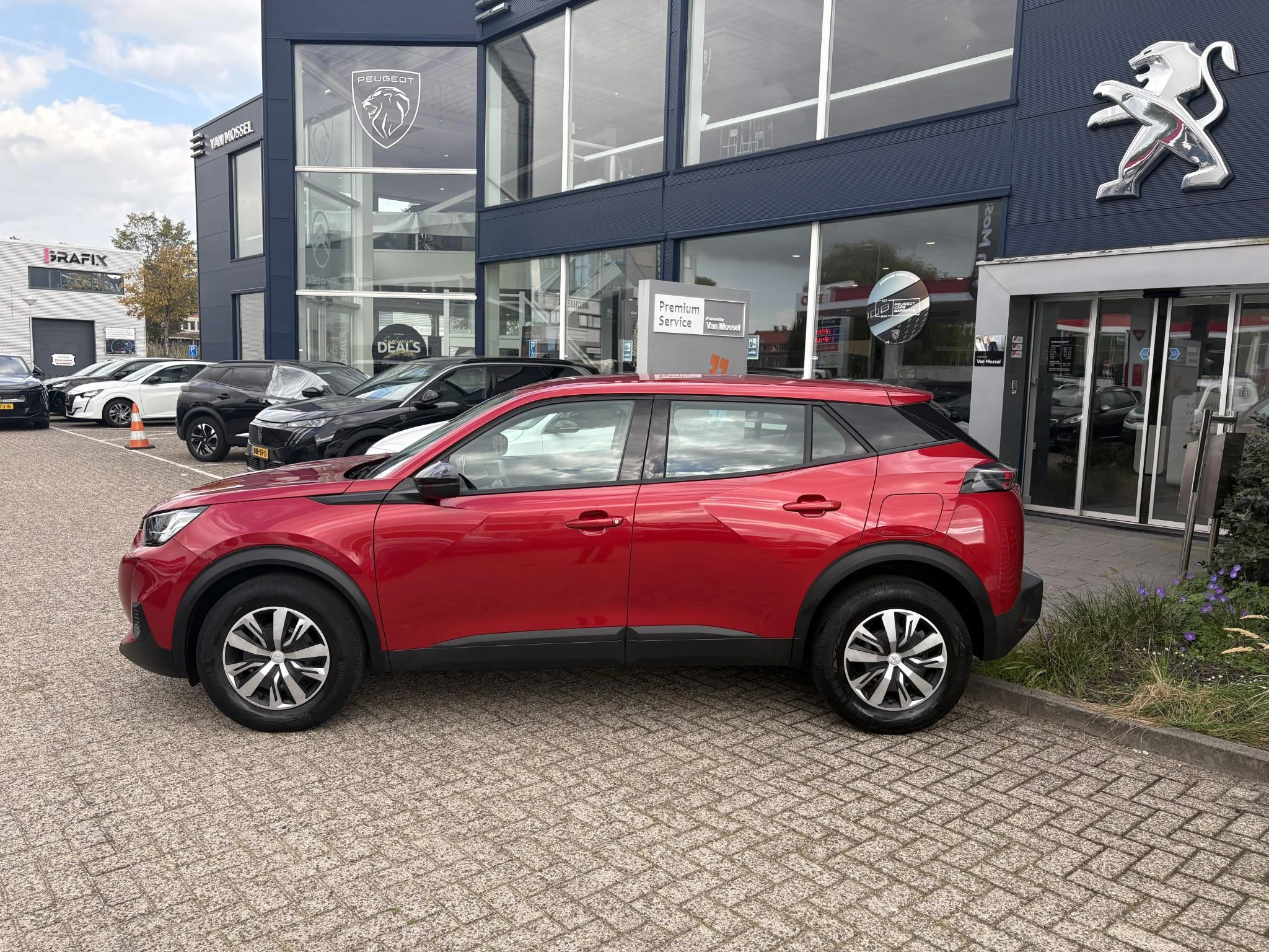 Peugeot-2008-image-2