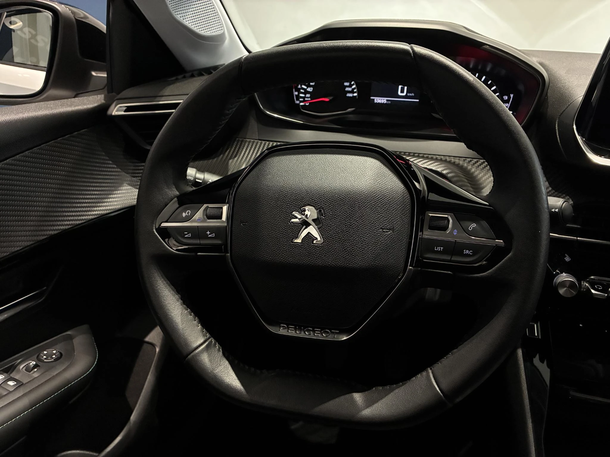 Peugeot-208-image-7
