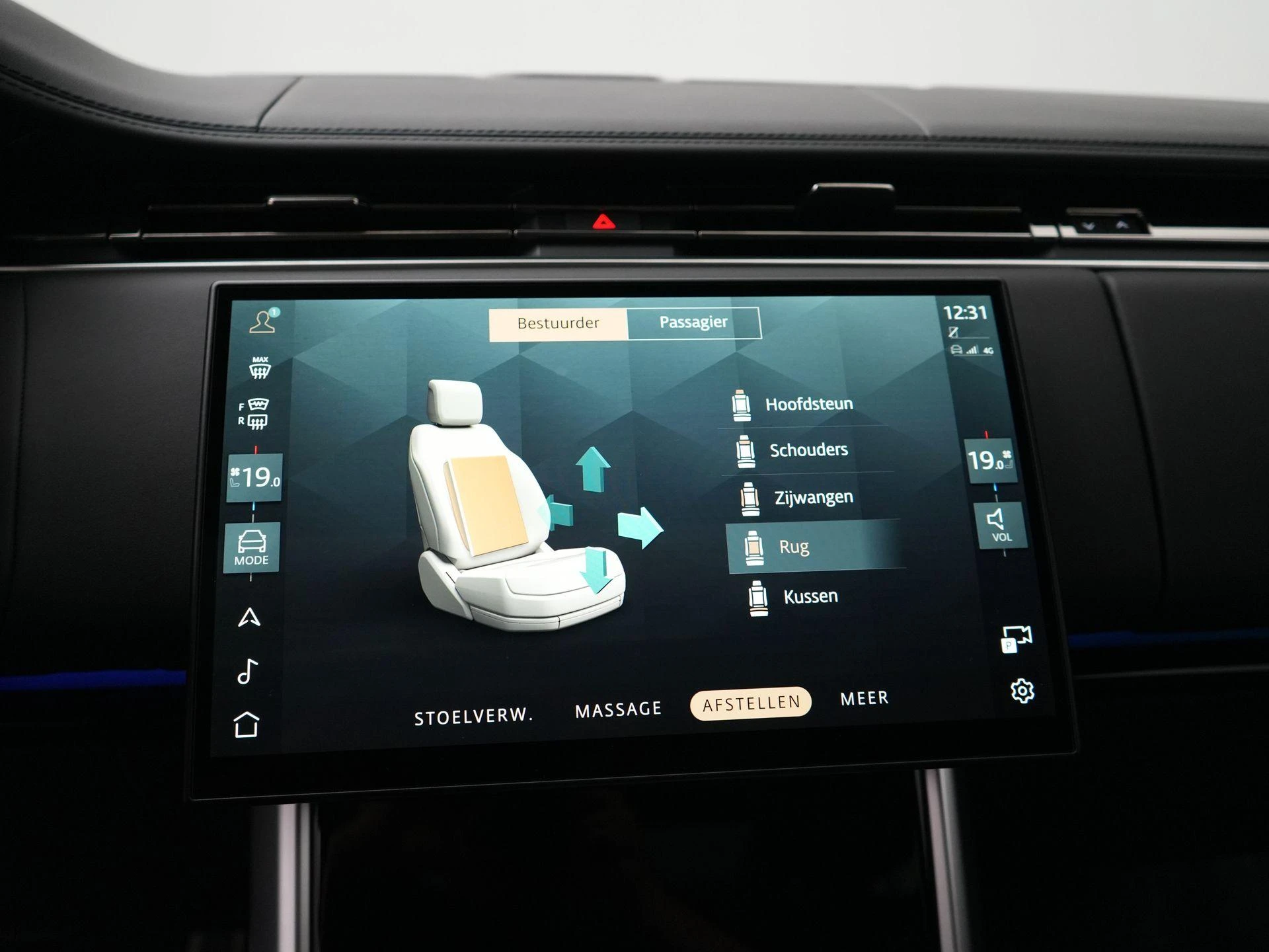 Land Rover-Range Rover-image-25