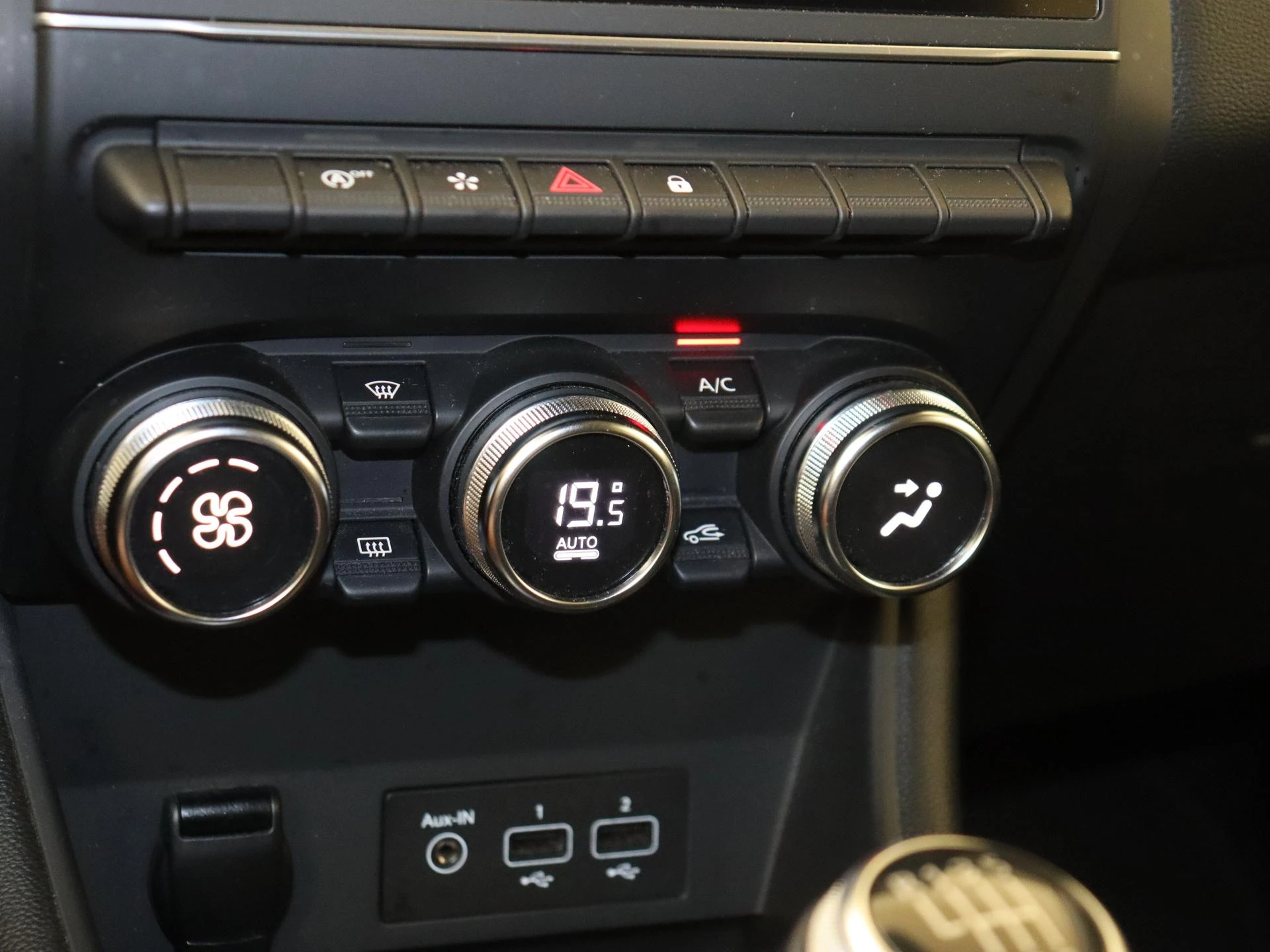 Renault-Captur-image-17