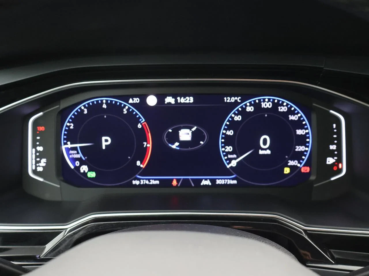 Volkswagen-Polo-image-7