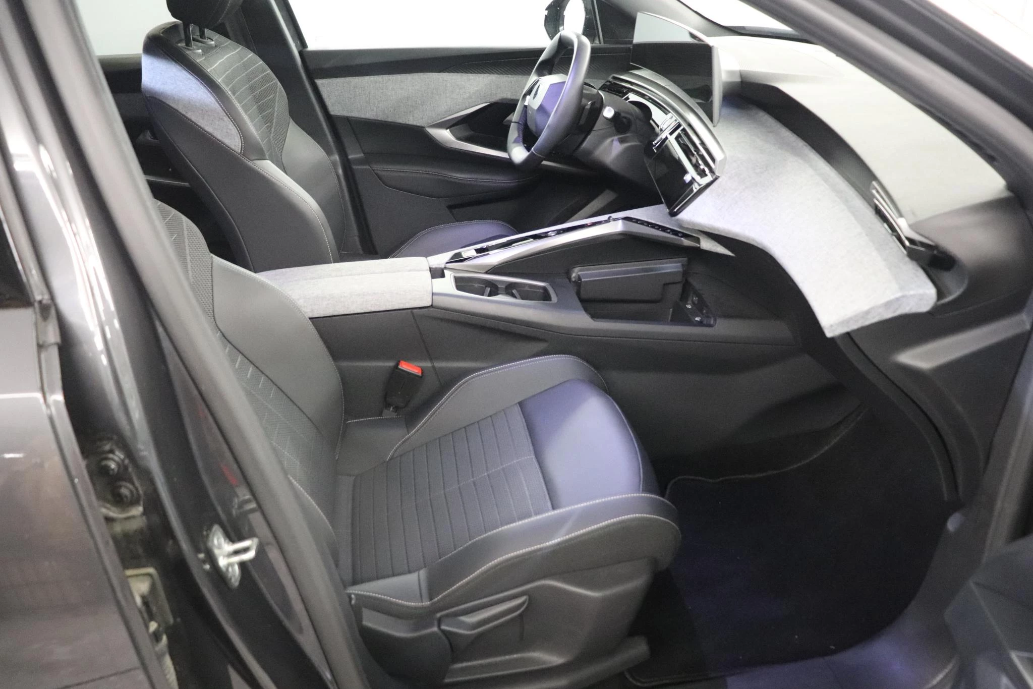 Peugeot-e-3008-image-5