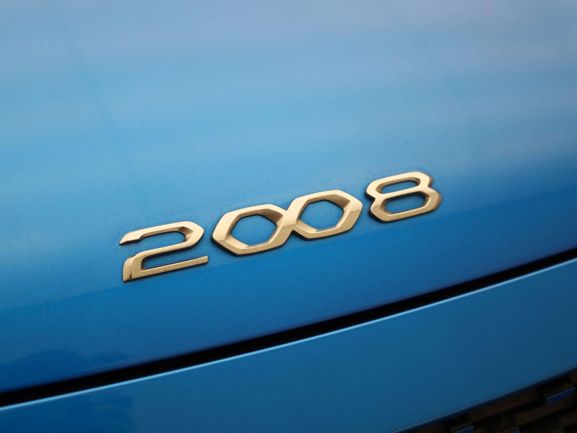 Peugeot-e-2008-image-35