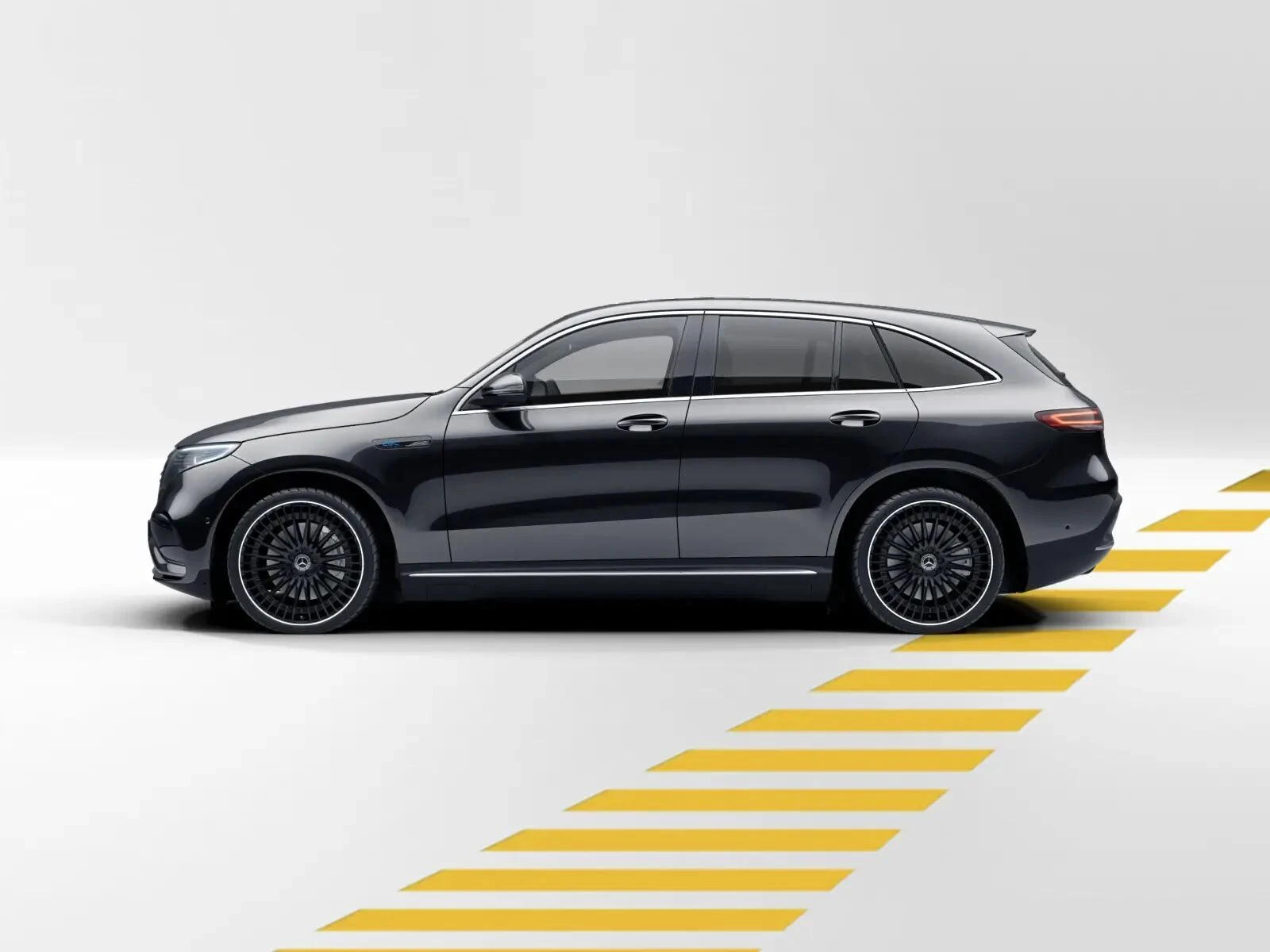 Mercedes-Benz-EQC 400-image-3
