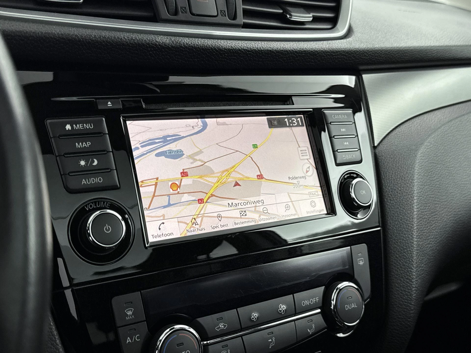 Nissan-QASHQAI-image-21