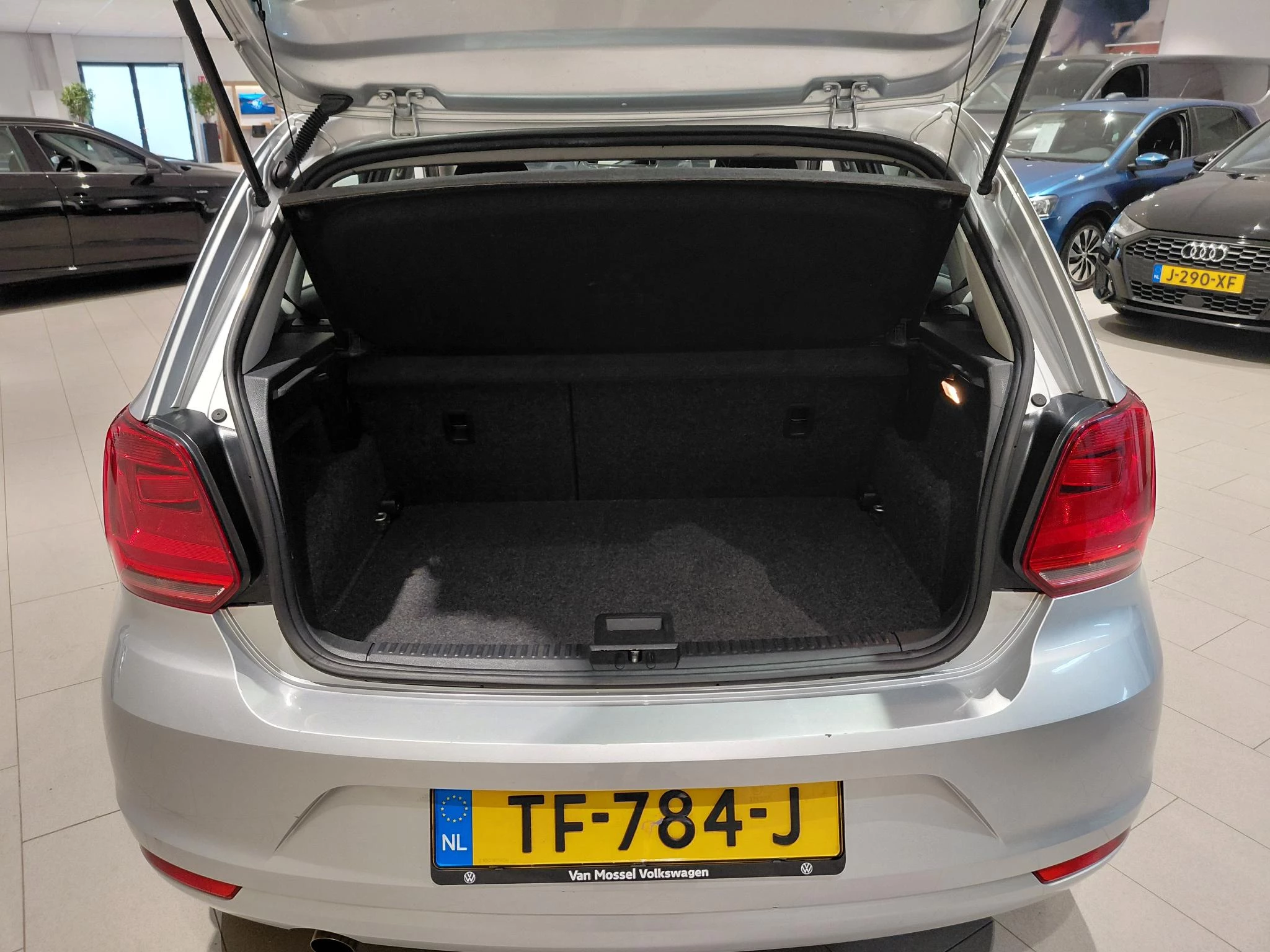 Volkswagen Polo 1.2 TSI Comfortline Business R