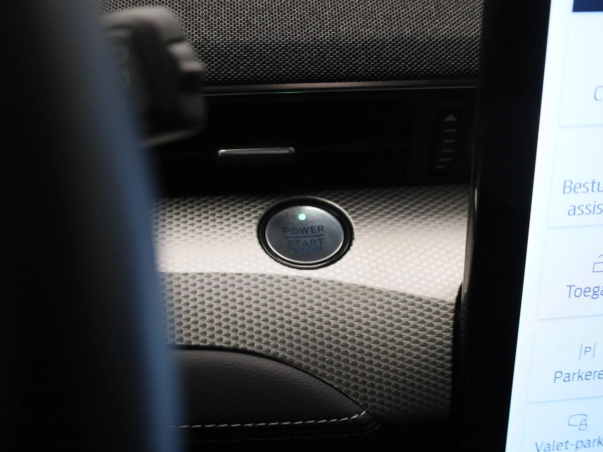 Ford-Mustang Mach-E-image-20