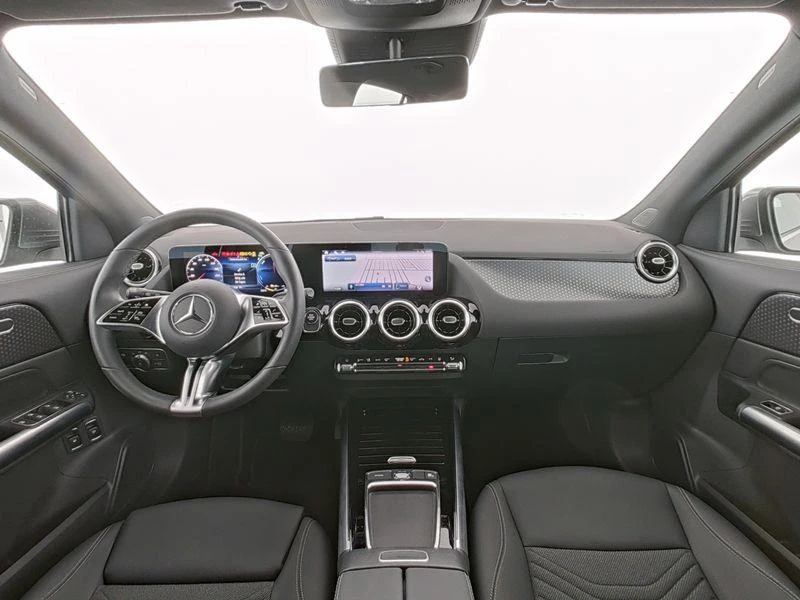 Mercedes-Benz-GLA-image-4