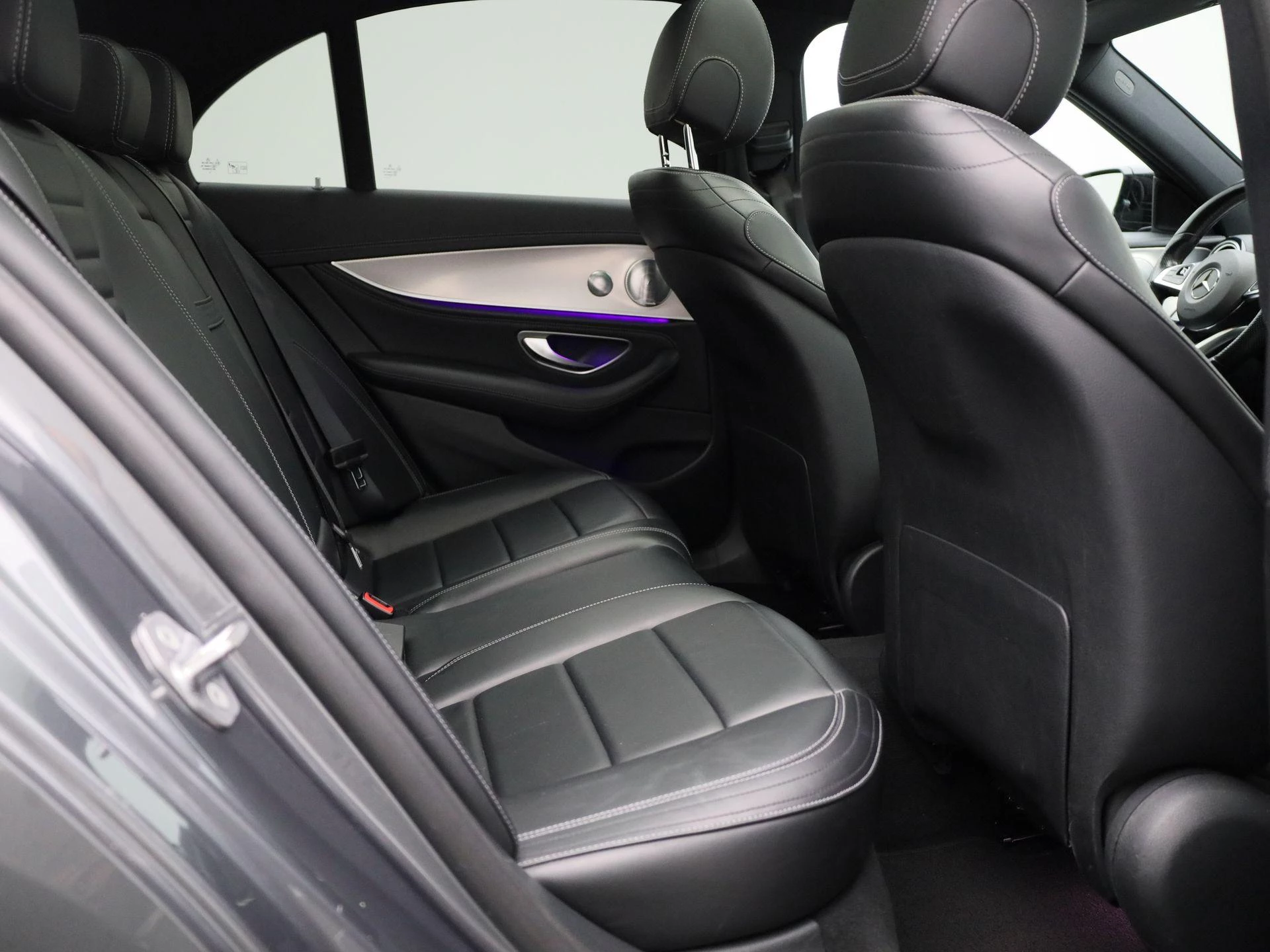 Mercedes-Benz-E-Klasse-image-43