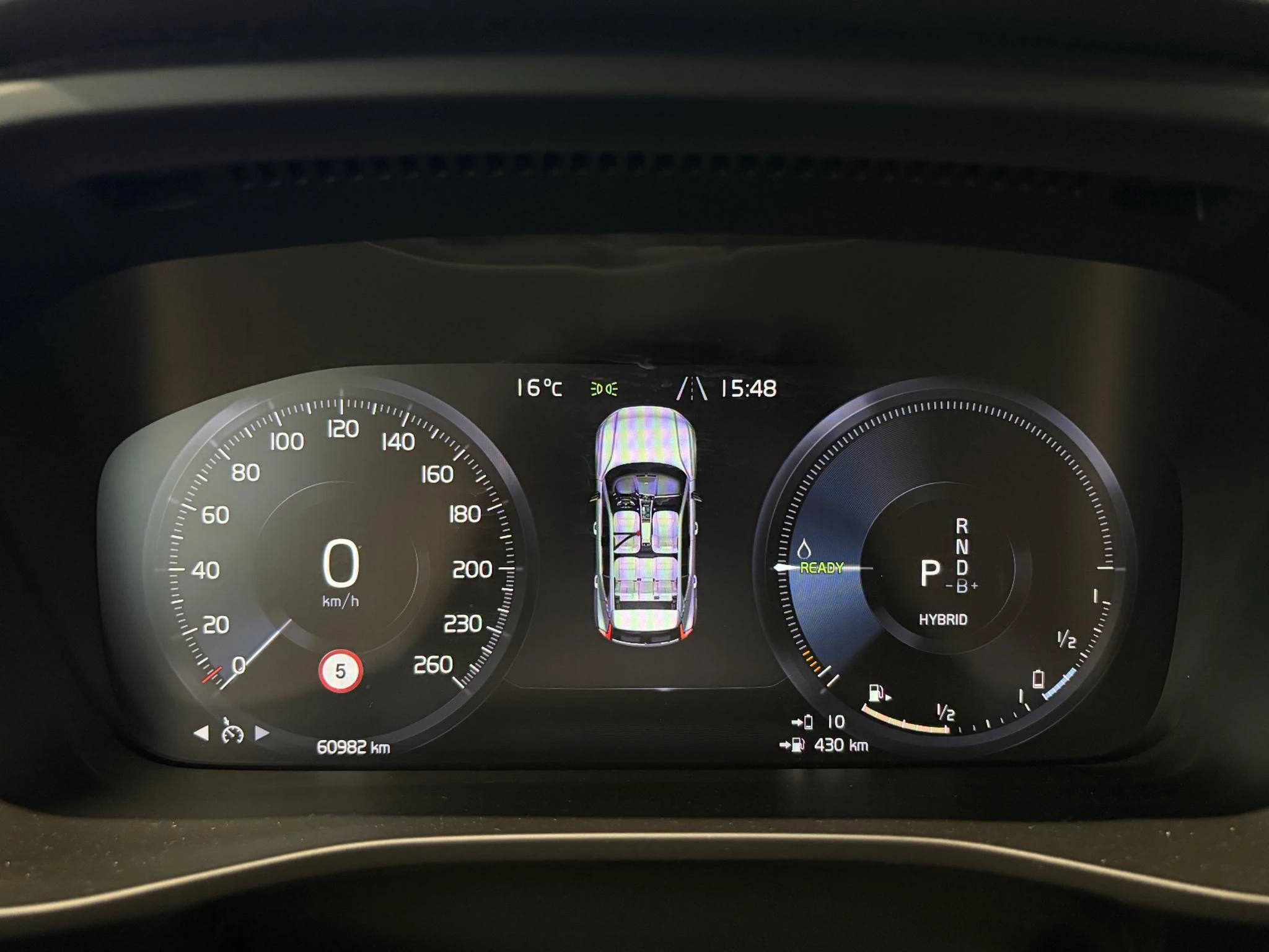 Volvo-XC40-image-14