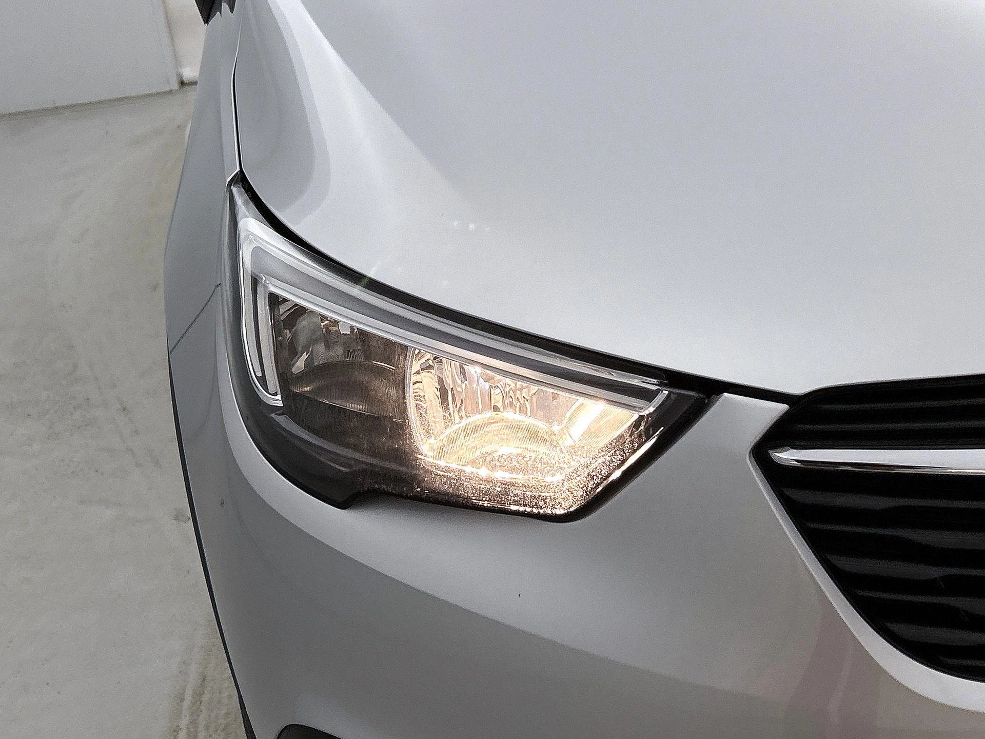 Opel Crossland X 1.2 Online Edition