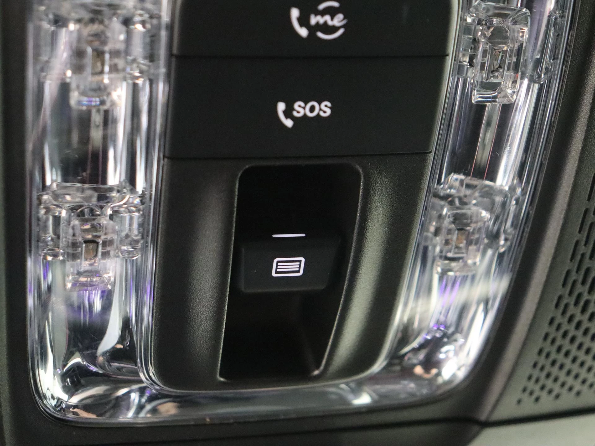 Mercedes-Benz-GLB-image-34