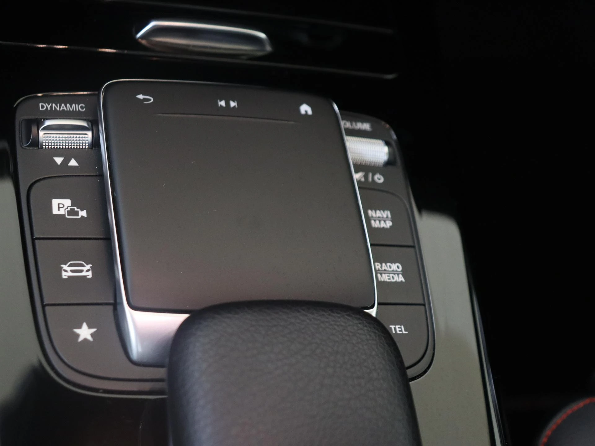 Mercedes-Benz-A-Klasse-image-20